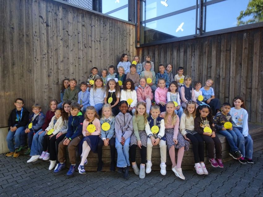 Gruppenfoto Patenkinderbesuch an der GS Teisbach